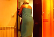 Watch video Española guapa pero no suelta toalla :(