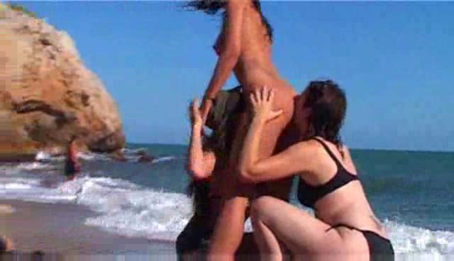 Watch video French dykes lesbo bang on the beach
